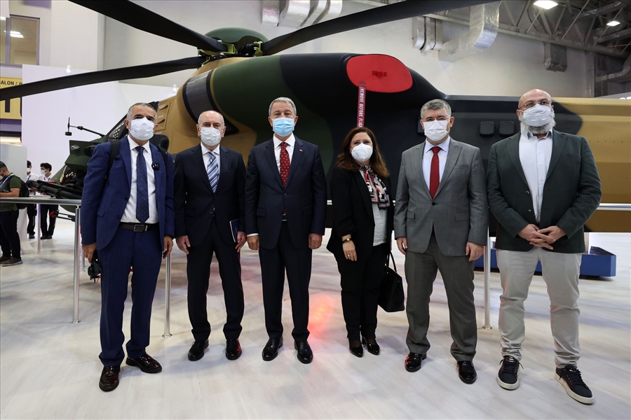 Millî Savunma Bakanı Hulusi Akar, IDEF’21 Fuarı’nda Basın Mensuplarının Sorularını Cevapladı